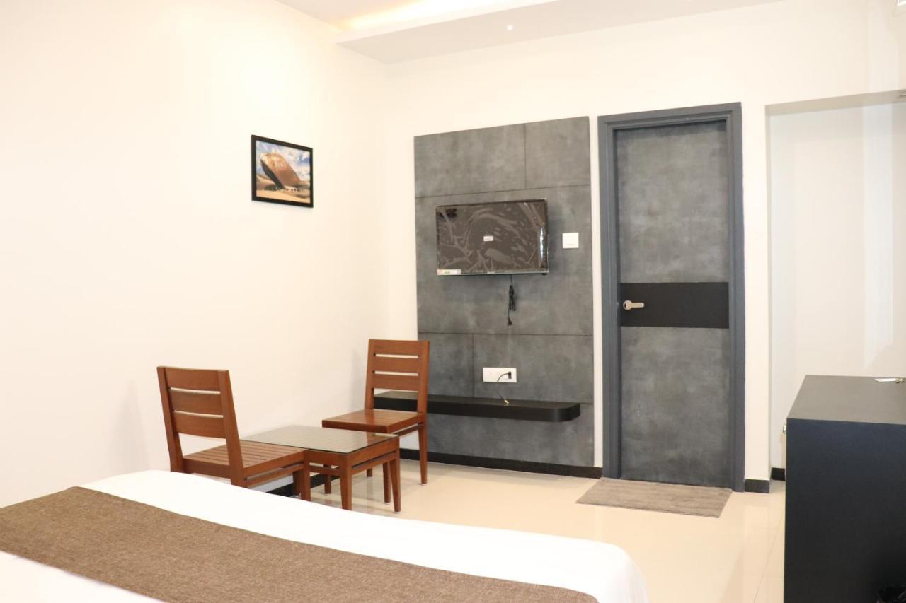Hotel City Point Phalodi  Exterior photo